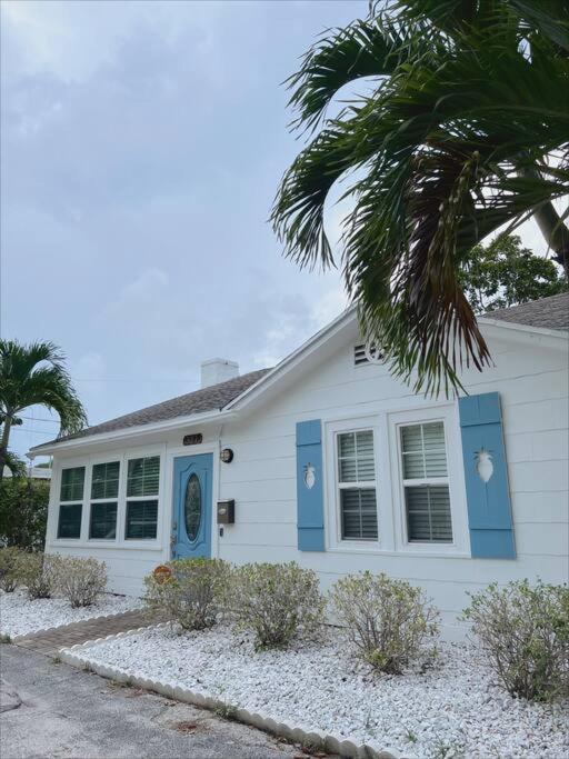 Beautiful Main House In West Palm Hébergement de vacances *