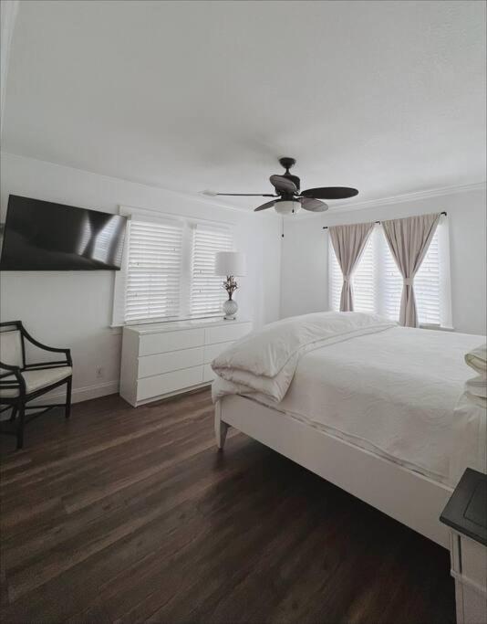 Beautiful Main House In West Palm Hébergement de vacances West Palm Beach